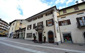 Hotel Silene Parking And Garage